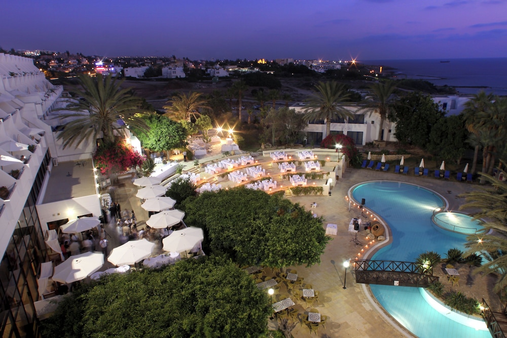 Azia Resort and Spa — Swimming pool in Chlorakas, Paphos Region