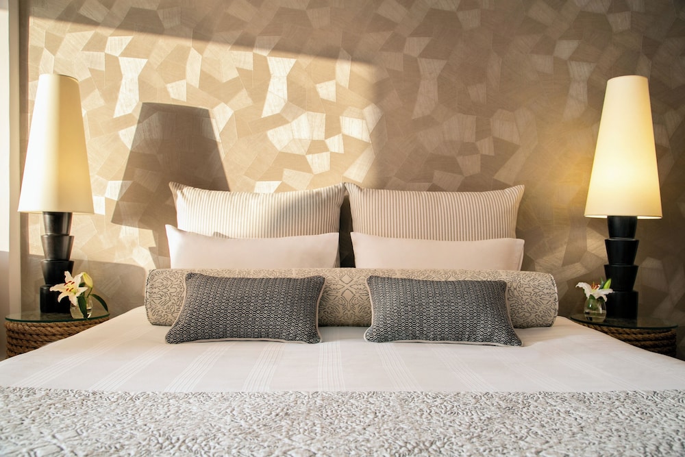 Azia Resort and Spa — Hotel rooms in Chlorakas, Paphos Region