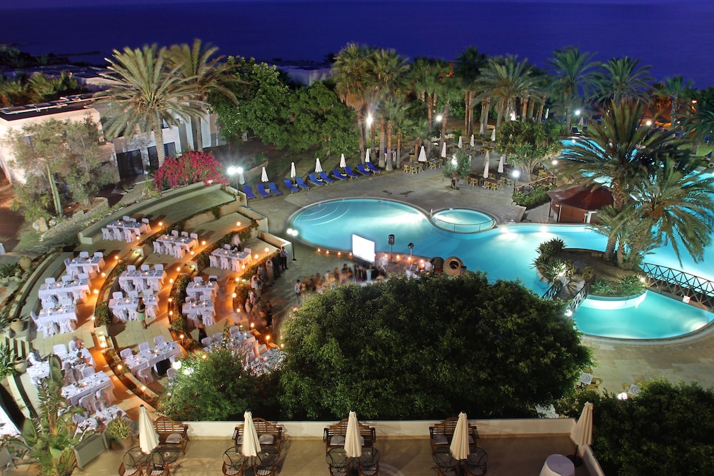 Azia Resort and Spa — Swimming pool in Chlorakas, Paphos Region