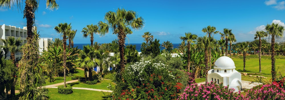 Azia Resort and Spa — Hotel building in Chlorakas, Paphos Region
