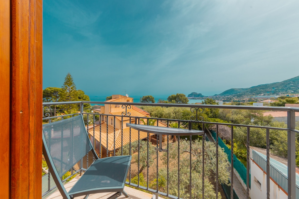 Hotel Baia Del Capitano - zdjęcie 2