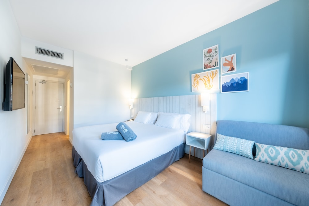Barceló Ponent Beach — Hotel rooms in Cala d´Or, Balearic Islands