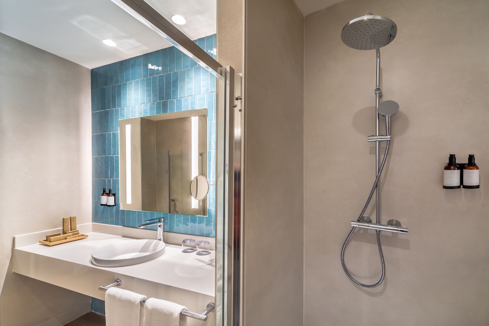 Barceló Ponent Beach — Hotel rooms in Cala d´Or, Balearic Islands