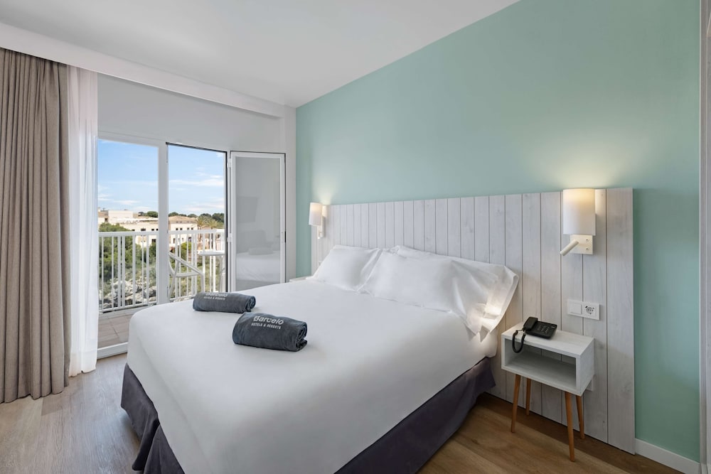 Barceló Ponent Beach — Hotel rooms in Cala d´Or, Balearic Islands