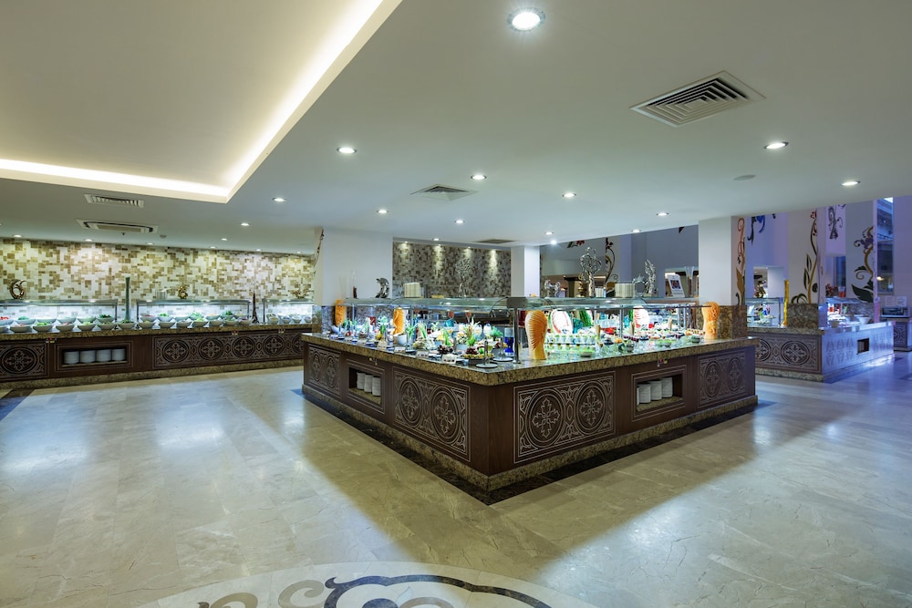 Crystal Tat Beach Pearl Collection - All inclusive — Restaurant in Belek