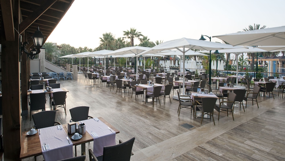 Crystal Tat Beach Pearl Collection - All inclusive — Restaurant in Belek