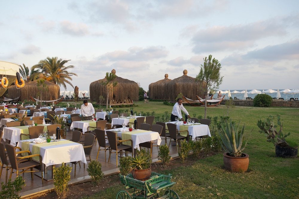 Crystal Tat Beach Pearl Collection - All inclusive — Restaurant in Belek