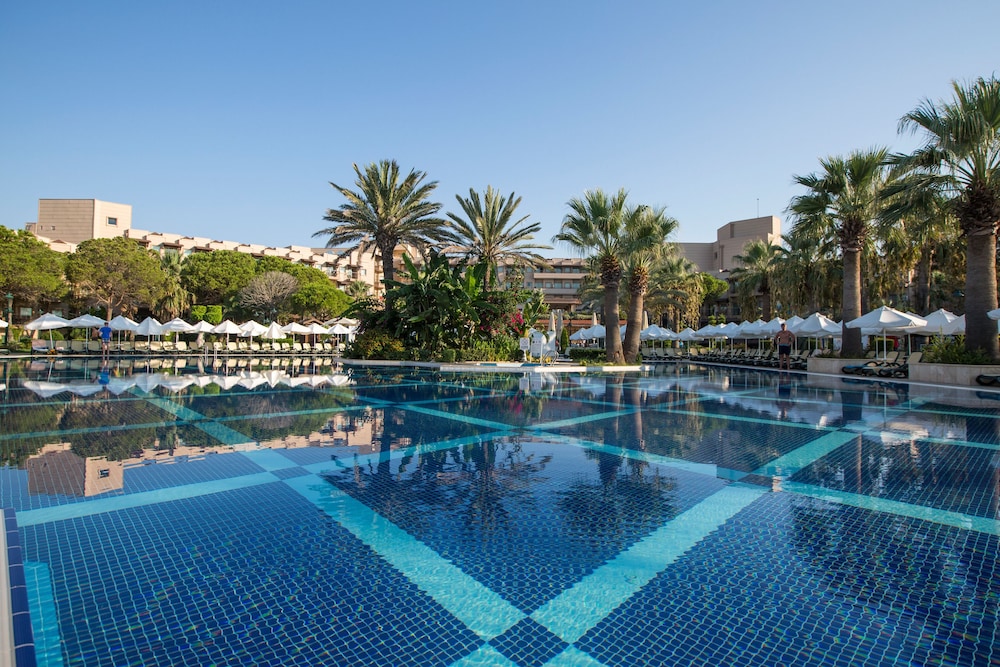 Crystal Tat Beach Pearl Collection - All inclusive — Pool in Belek