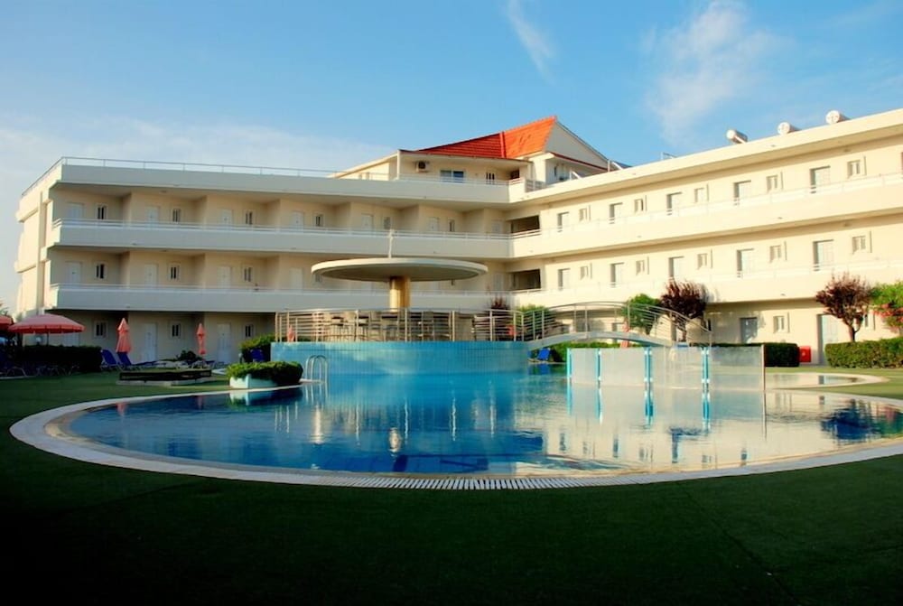 Bayside Hotel Katsaras — Swimming pool in Kremasti, South Aegean