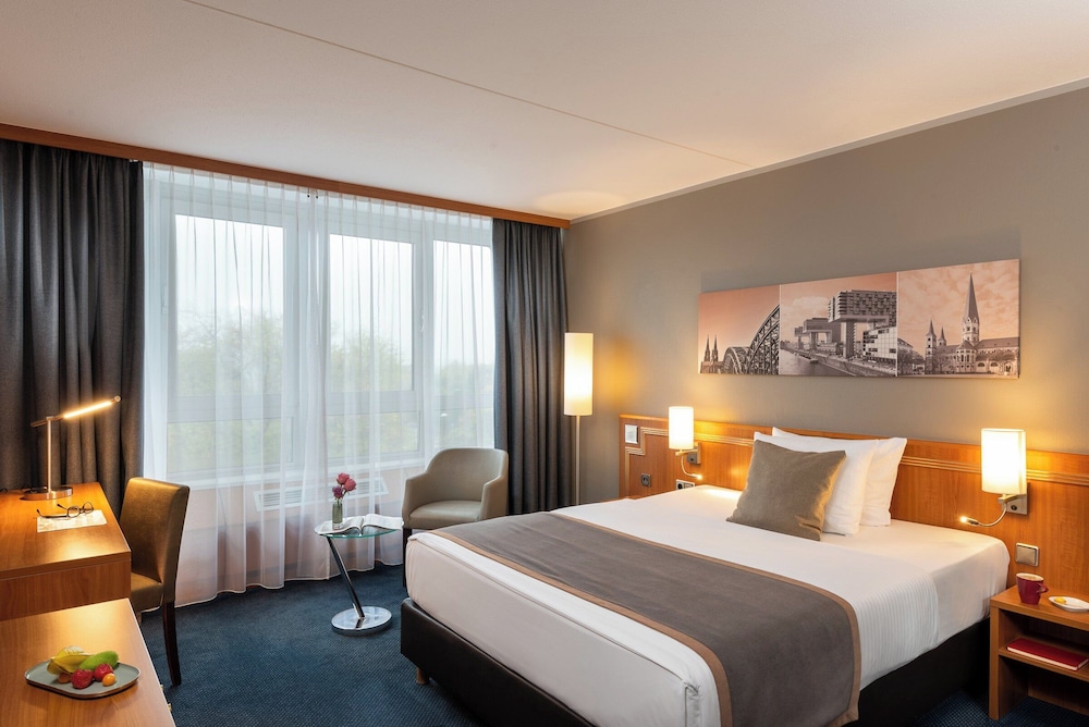 Leonardo Hotel Köln Bonn Airport — Hotel rooms in Cologne, North Rhine-Westphalia