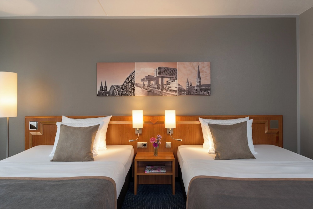 Leonardo Hotel Köln Bonn Airport — Hotel rooms in Cologne, North Rhine-Westphalia
