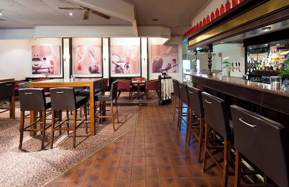 Leonardo Hotel Köln Bonn Airport — Restaurant & bars in Cologne, North Rhine-Westphalia