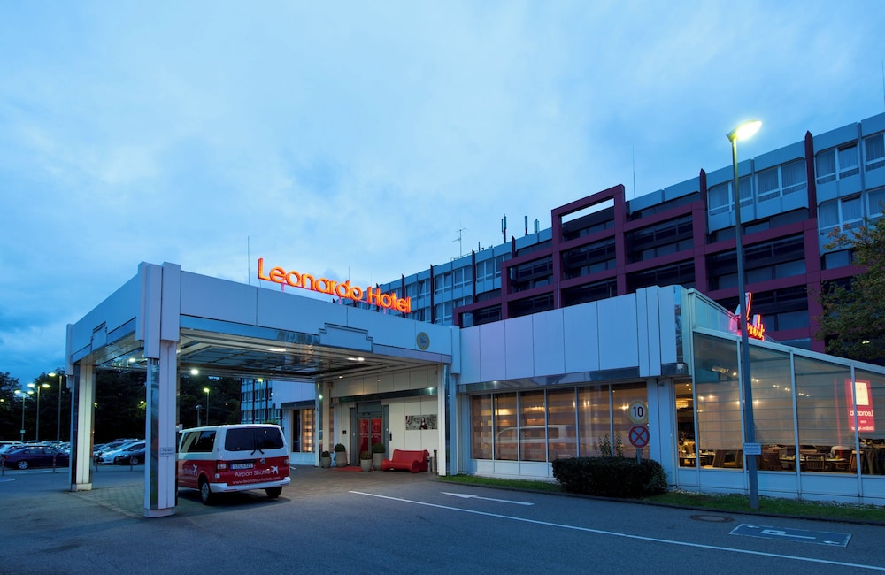 Leonardo Hotel Köln Bonn Airport — Hotel building in Cologne, North Rhine-Westphalia