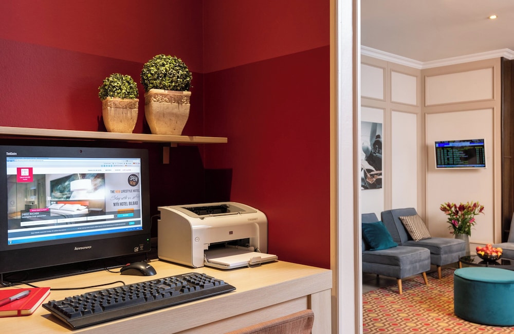 Leonardo Hotel Köln Bonn Airport — Hotel rooms in Cologne, North Rhine-Westphalia