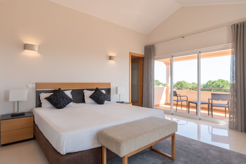 Vale da Lapa Village Resort — Hotel rooms in Carvoeiro, Faro