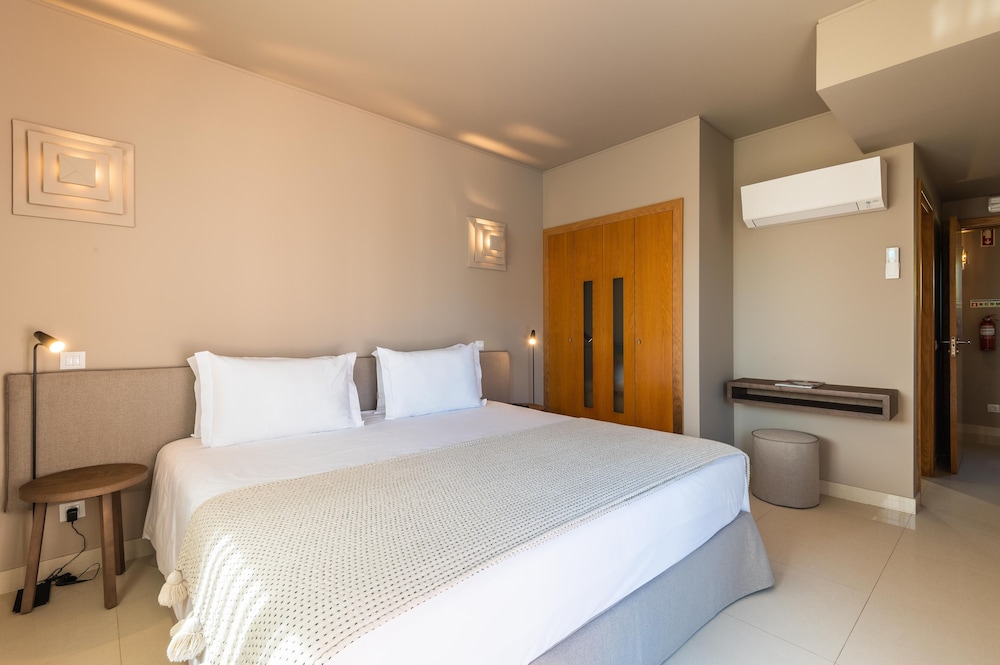 Vale da Lapa Village Resort — Hotel rooms in Carvoeiro, Faro