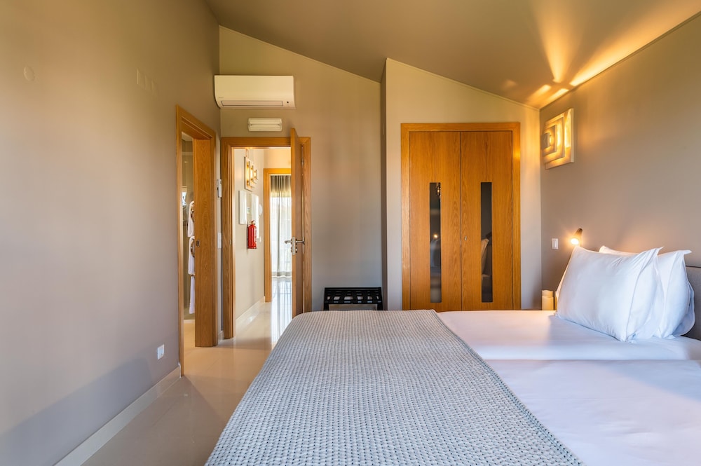 Vale da Lapa Village Resort — Hotel rooms in Carvoeiro, Faro