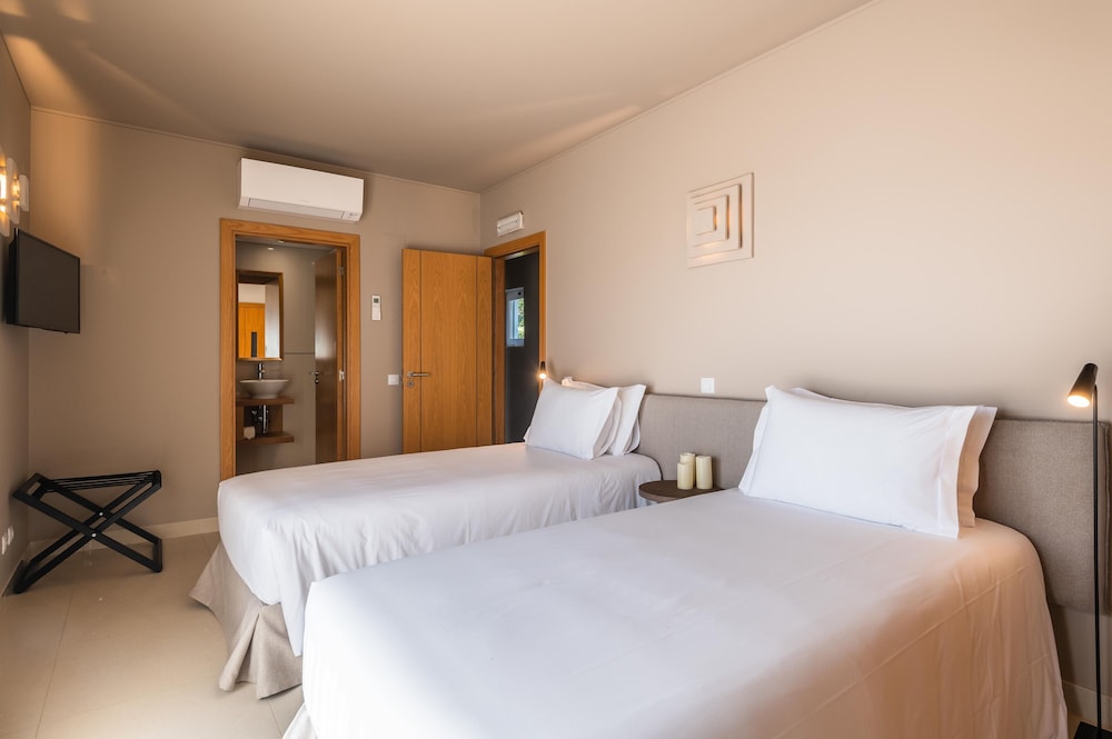 Vale da Lapa Village Resort — Hotel rooms in Carvoeiro, Faro