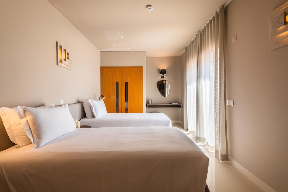 Vale da Lapa Village Resort — Hotel rooms in Carvoeiro, Faro