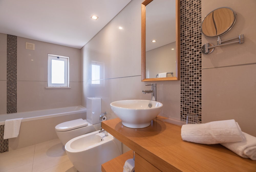 Vale da Lapa Village Resort — Hotel rooms in Carvoeiro, Faro