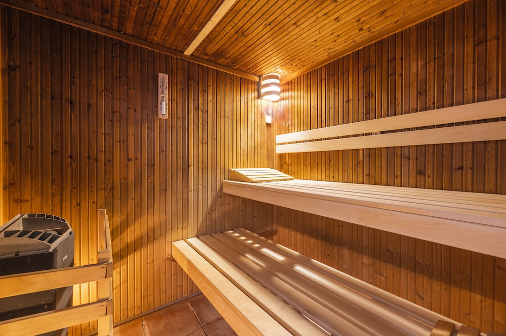Vale da Lapa Village Resort — Spa in Carvoeiro, Faro