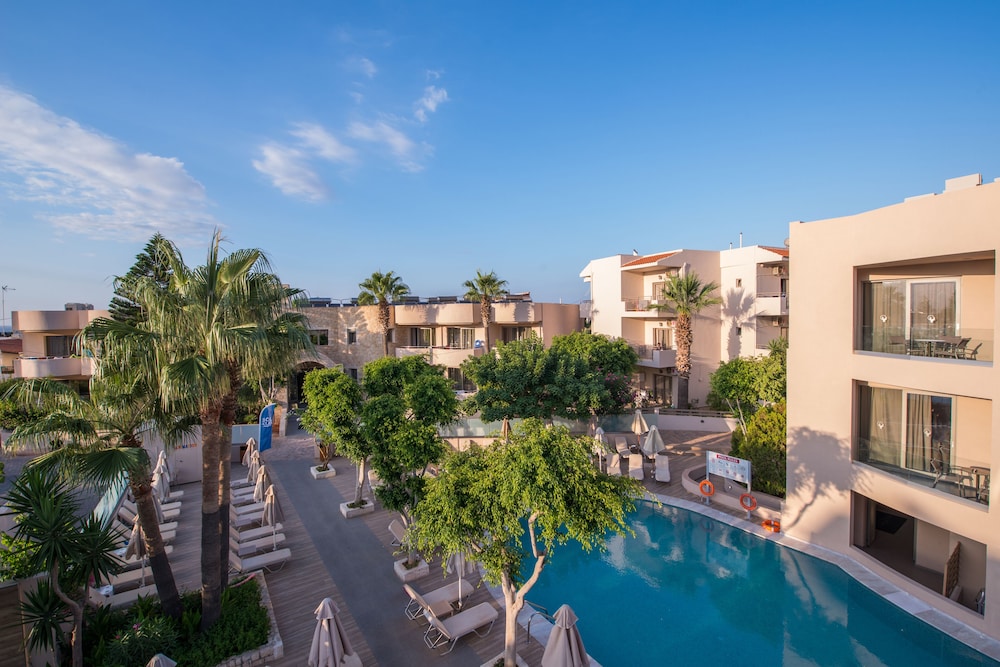 Cactus Beach Hotel — Main photo in Stalida