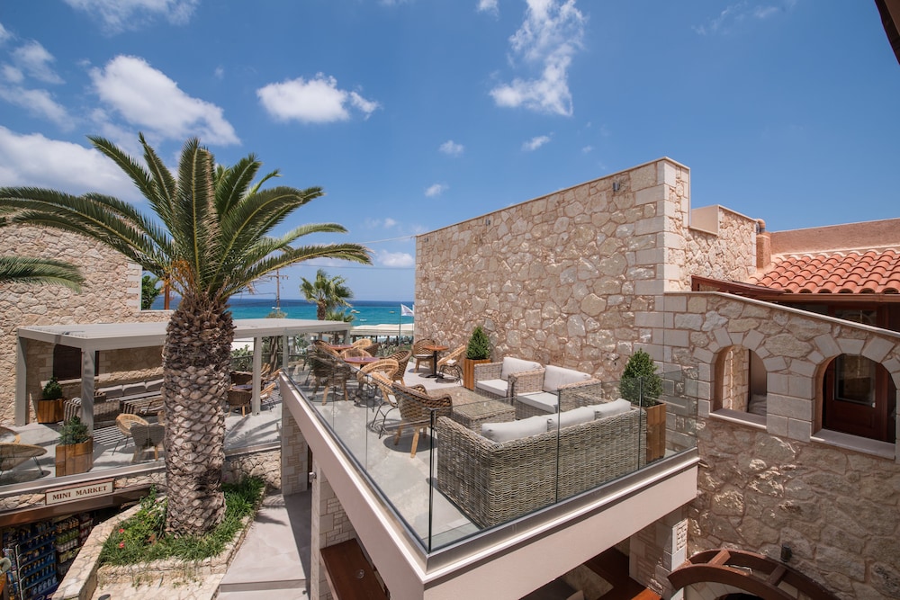 Cactus Beach Hotel — Restaurant & bars in Stalida