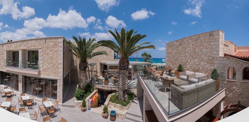 Cactus Beach Hotel — Hotel building in Stalida