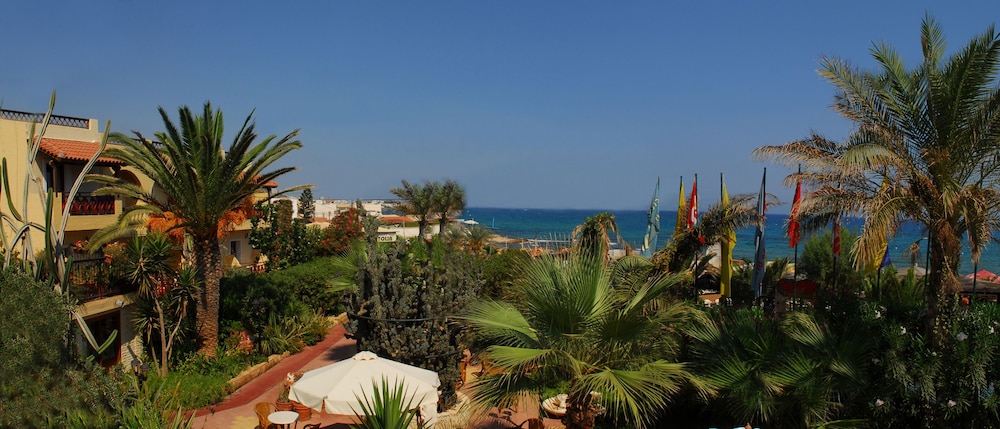Cactus Beach Hotel — Beach in Stalida