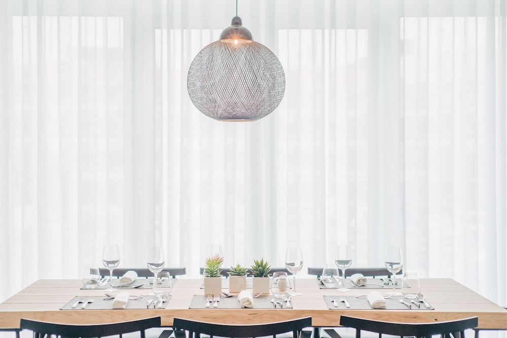 Aqualuz Lagos by The Editory — Restaurant & bars in Lagos, Faro