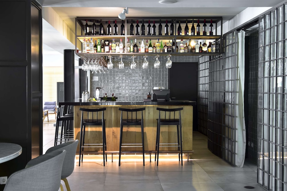 Aqualuz Lagos by The Editory — Restaurant & bars in Lagos, Faro