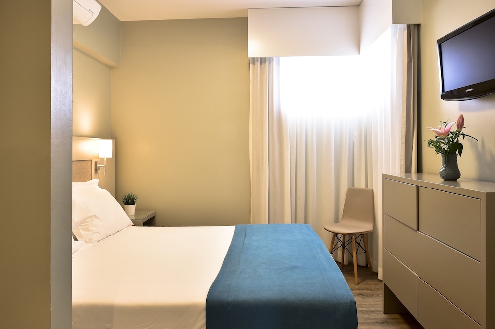 Aqualuz Lagos by The Editory — Hotel rooms in Lagos, Faro