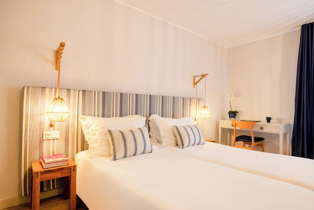 Aqualuz Lagos by The Editory — Hotel rooms in Lagos, Faro