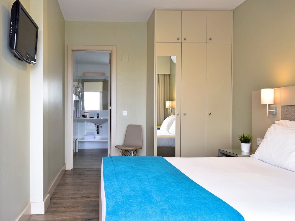 Aqualuz Lagos by The Editory — Hotel rooms in Lagos, Faro