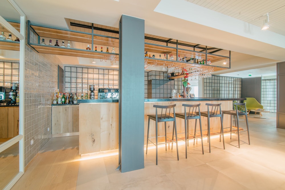 Aqualuz Lagos by The Editory — Restaurant & bars in Lagos, Faro