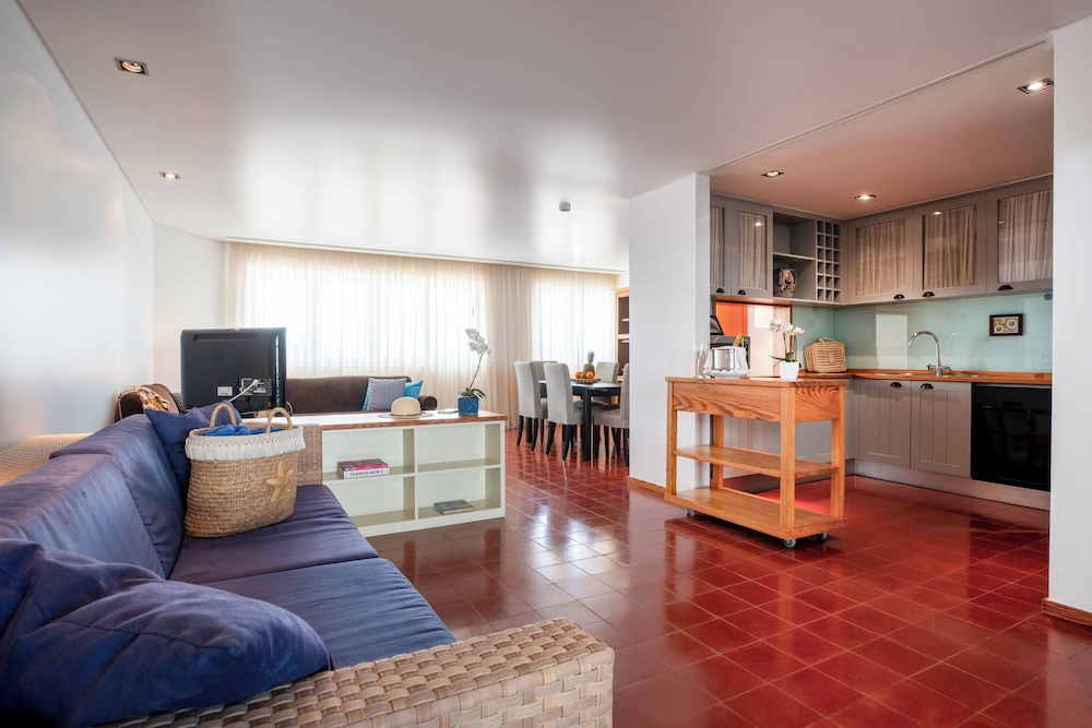 Aqualuz Lagos by The Editory — Hotel rooms in Lagos, Faro