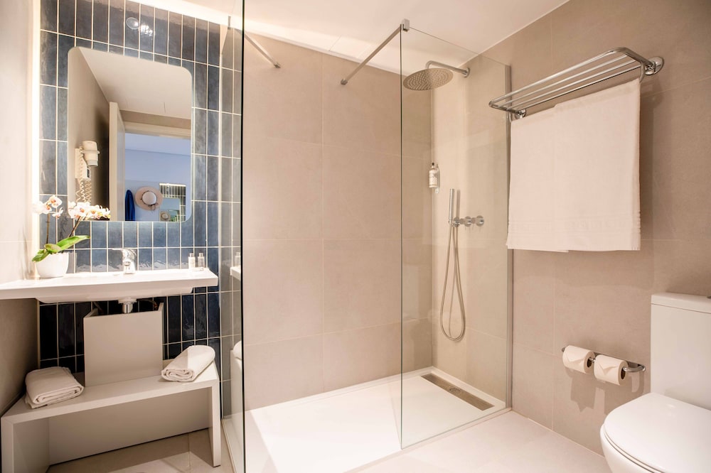 Aqualuz Lagos by The Editory — Hotel rooms in Lagos, Faro