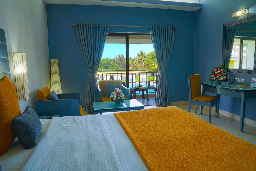 Regenta Baywatch Beach Resort, Goa — Hotel rooms in Colva, Goa