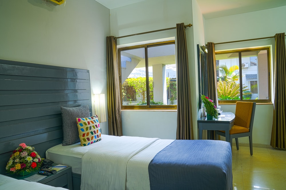 Regenta Baywatch Beach Resort, Goa — Hotel rooms in Colva, Goa