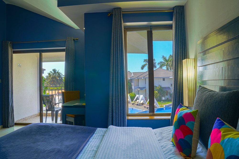 Regenta Baywatch Beach Resort, Goa — Hotel rooms in Colva, Goa