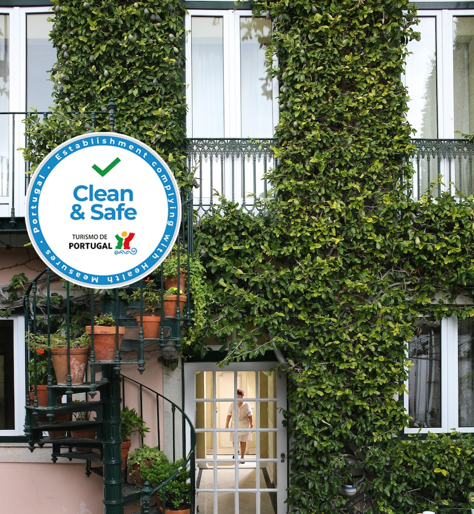 Heritage As Janelas Verdes Inn - Riverside — Hotel building in Lisbon, Lisboa