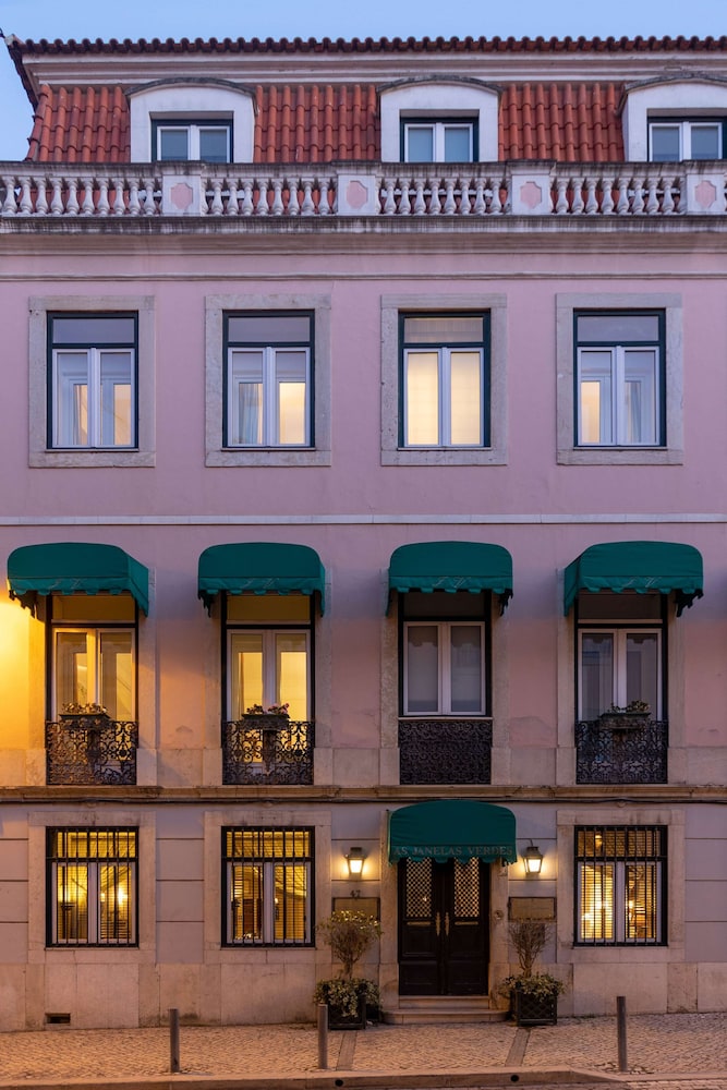 As Janelas Verdes Inn, a Lisbon Heritage Collection