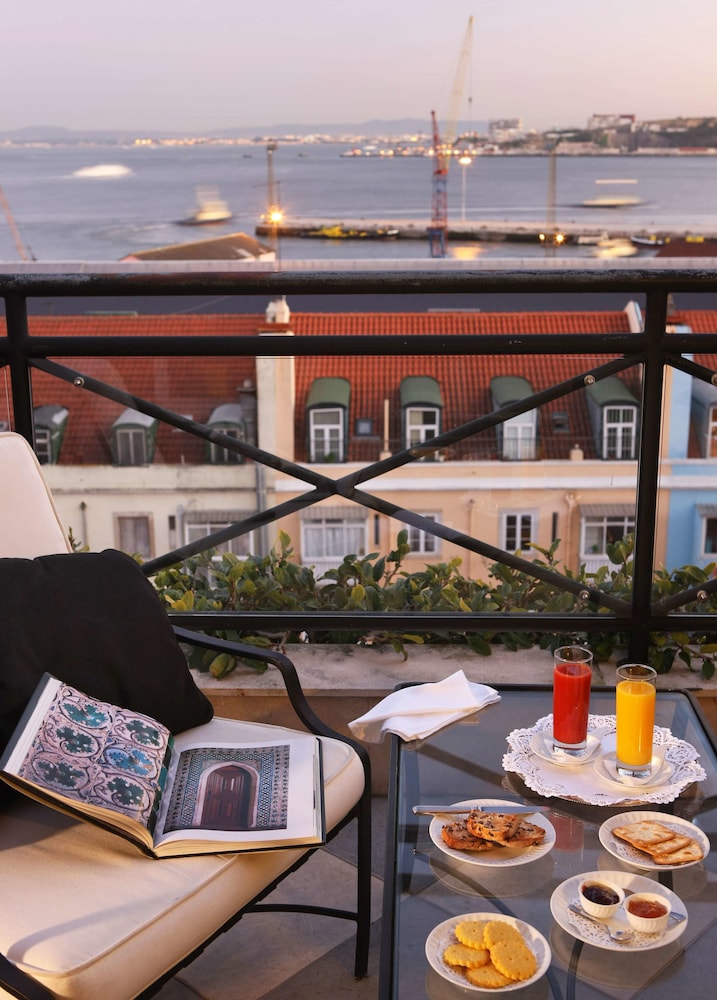 Heritage As Janelas Verdes Inn - Riverside — Hotel rooms in Lisbon, Lisboa