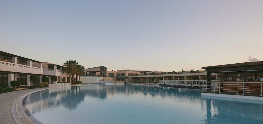 Giannoulis – Cavo Spada Luxury Sports & Leisure Resort & Spa — Swimming pool in Platanias