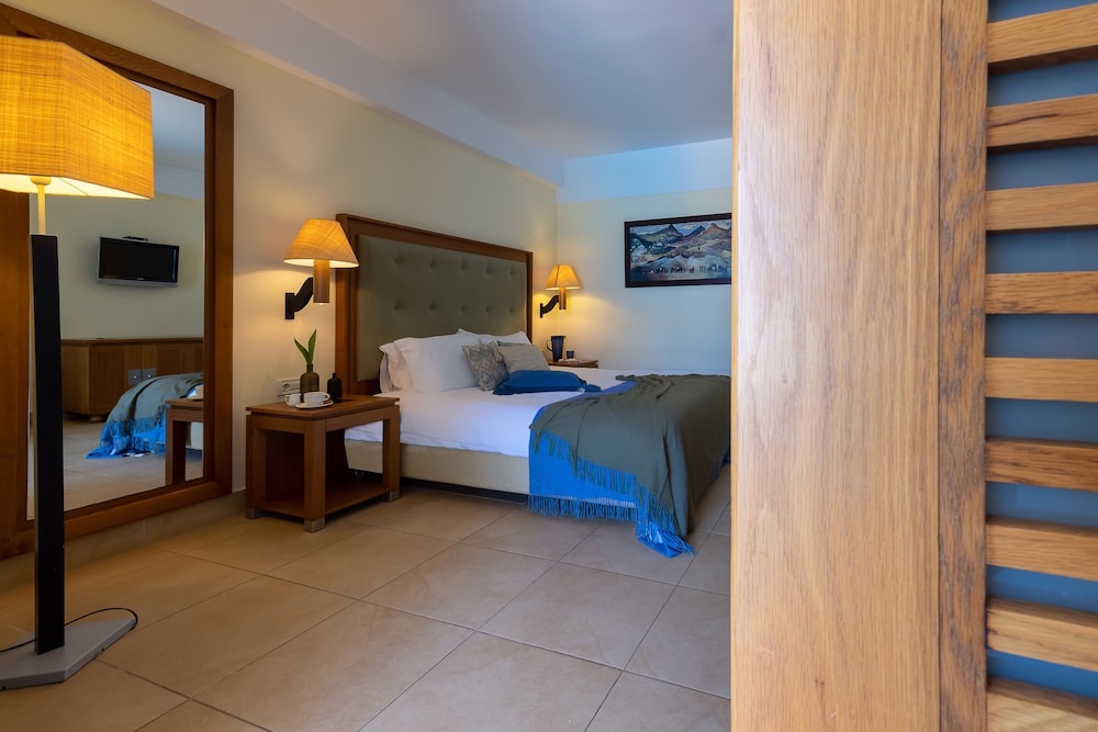 Giannoulis – Cavo Spada Luxury Sports & Leisure Resort & Spa — Hotel rooms in Platanias