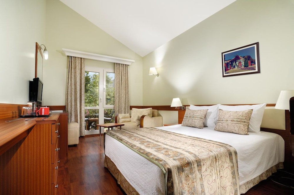 Belcekiz Beach Club - All Inclusive — Hotel rooms in Fethiye, Mugla