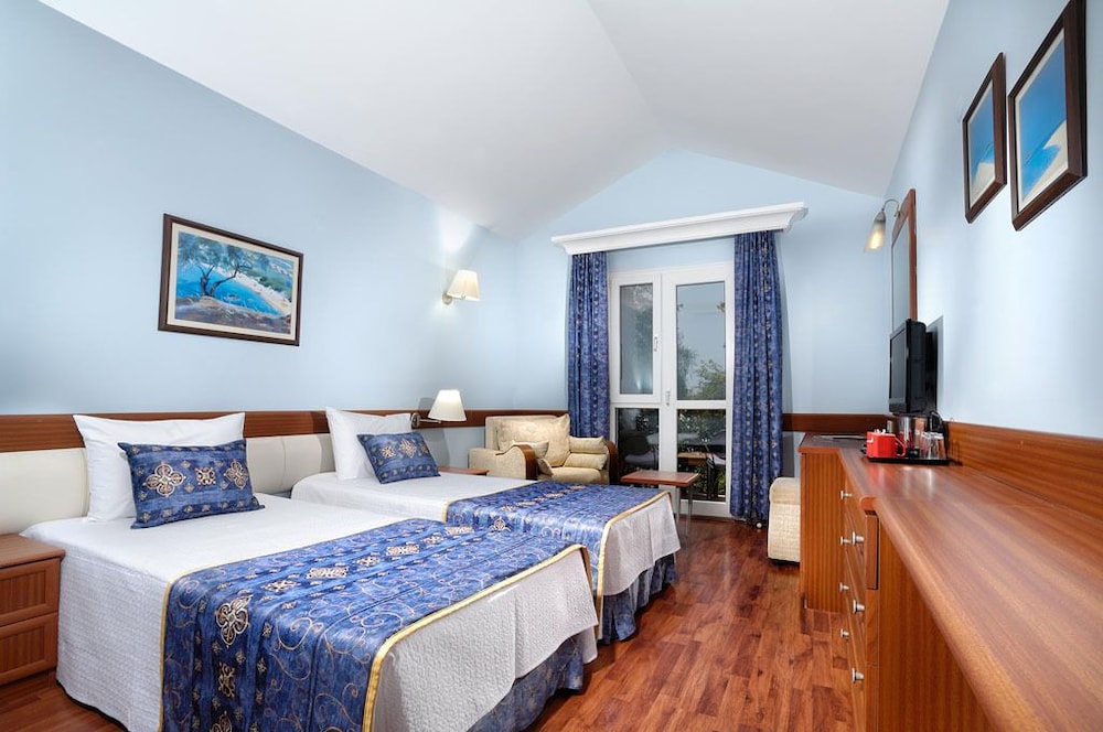 Belcekiz Beach Club - All Inclusive — Hotel rooms in Fethiye, Mugla