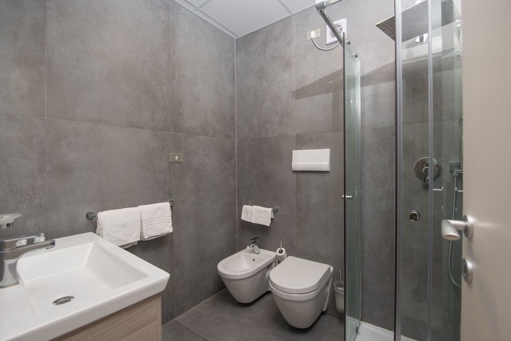 Hotel Club Eloro — Hotel rooms in Noto, Sicily