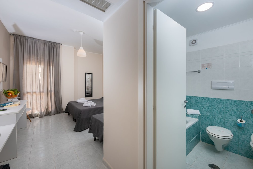 Hotel Club Eloro — Hotel rooms in Noto, Sicily