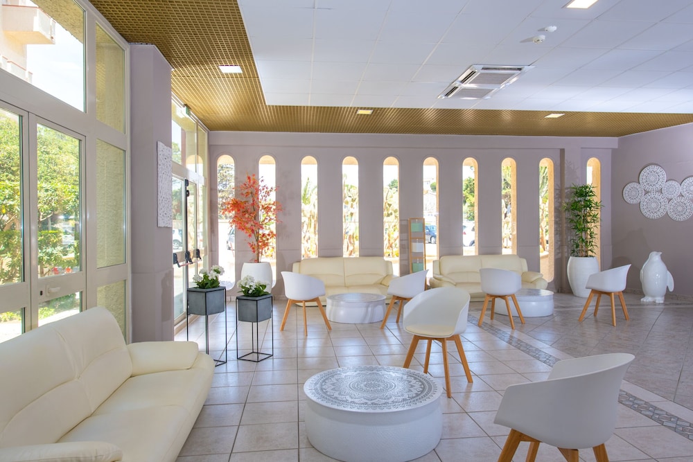 Hotel Club Eloro — Hotel building in Noto, Sicily